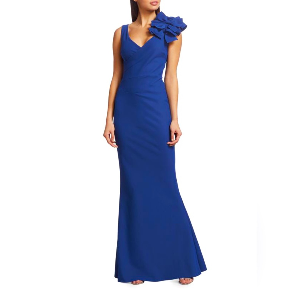 CHIARA BONI LA PETITE ROBE
Dorothee Bow Strap Gown
